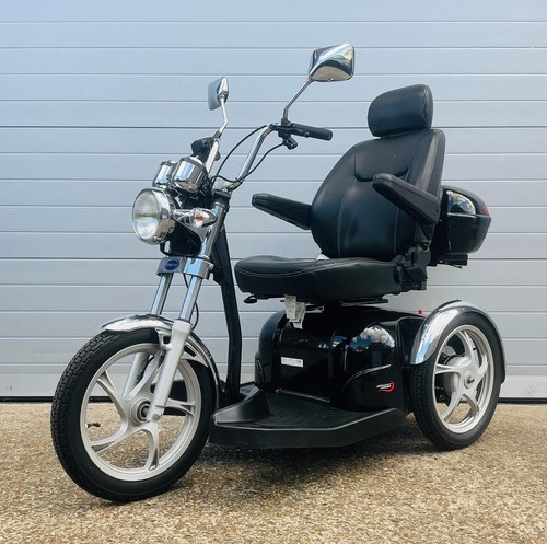 Drive sport rider luxury road - luxury,